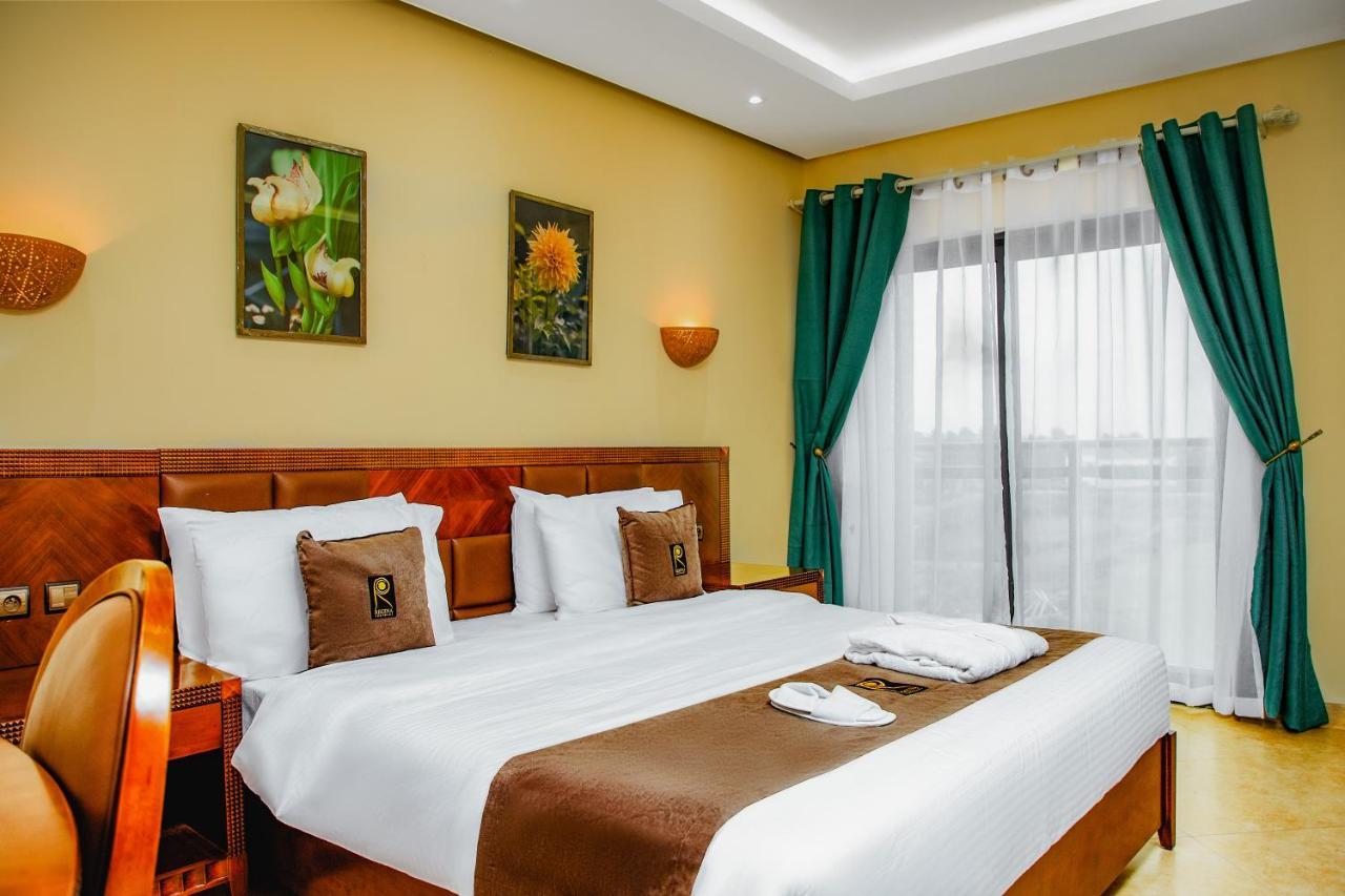 Hotel Regina The Pearl Aneho Eksteriør bilde