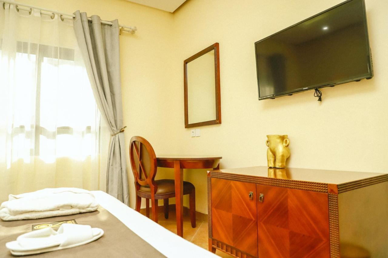 Hotel Regina The Pearl Aneho Eksteriør bilde
