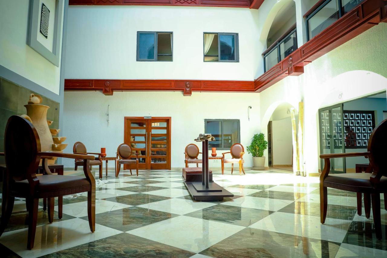 Hotel Regina The Pearl Aneho Eksteriør bilde