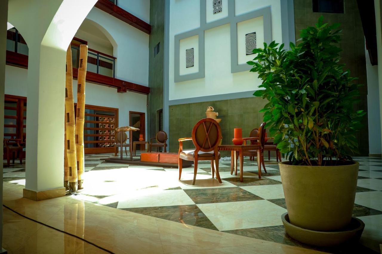 Hotel Regina The Pearl Aneho Eksteriør bilde